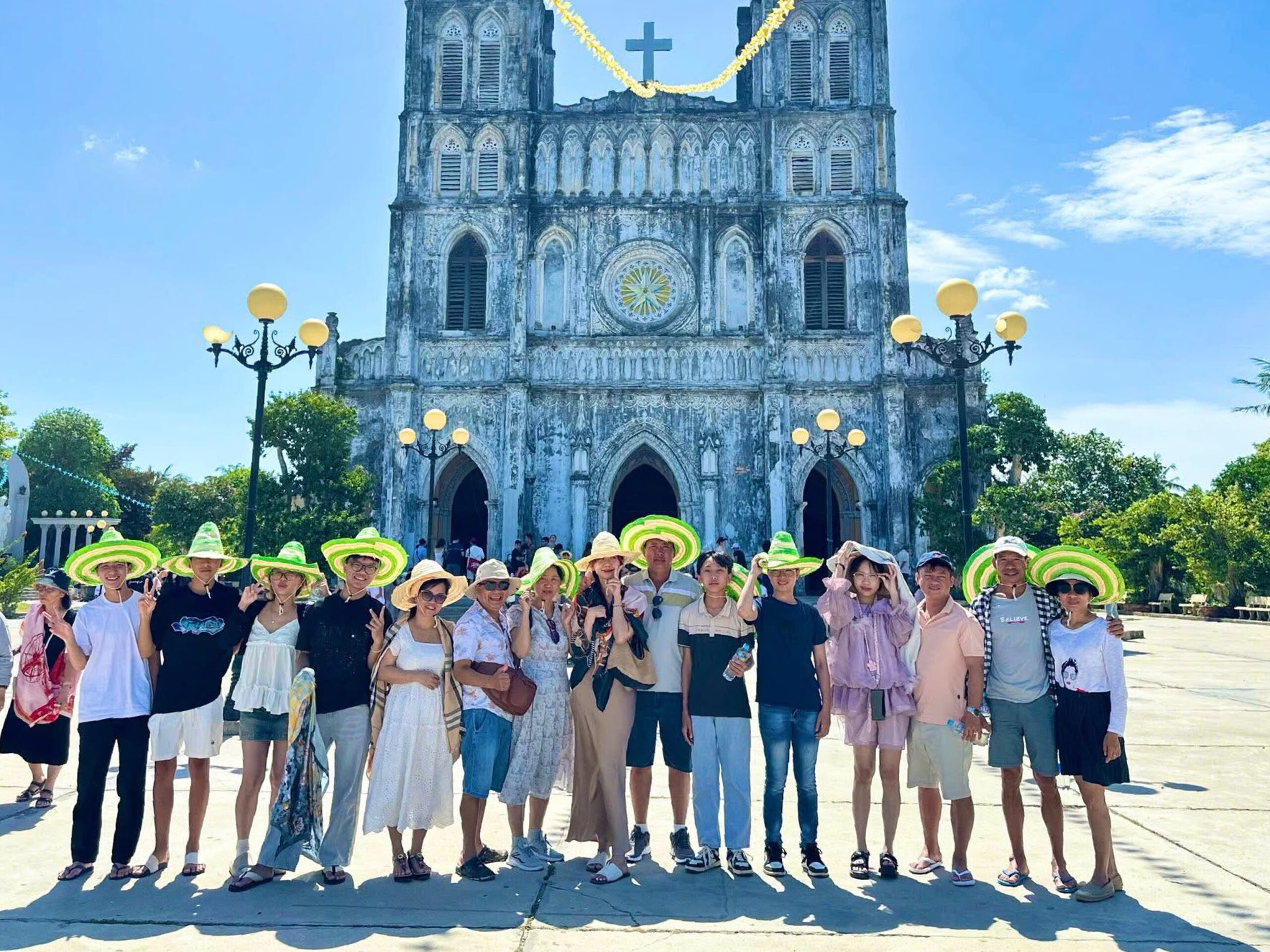 TOUR CHINH PHỤC MŨI ĐIỆN – ĐẢO HÒN NƯA