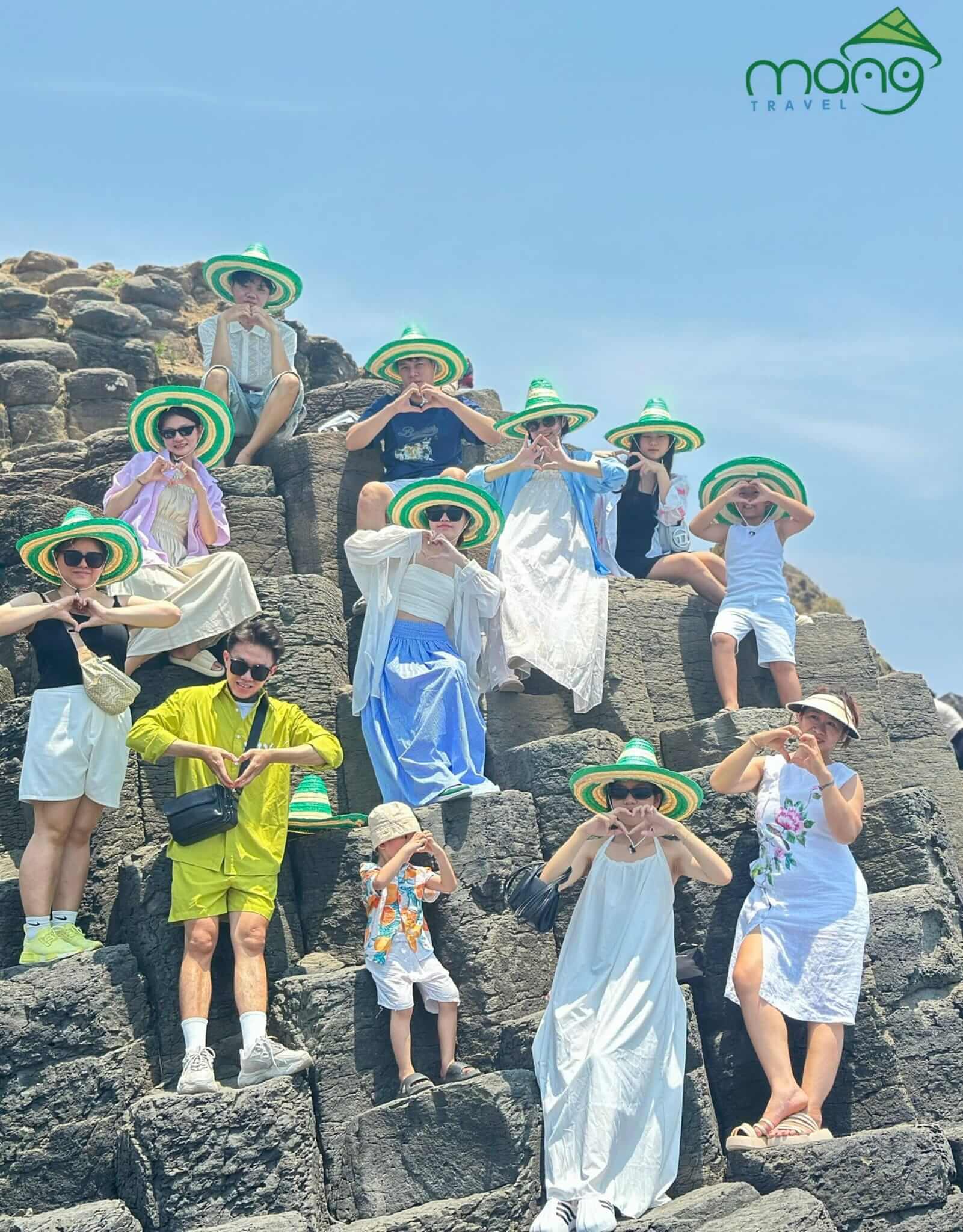 kinh nghiệm đặt tour du lịch cùng Măng Travel