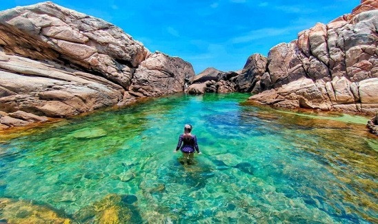 Bức tranh biển xanh nguyên sơ của biển Đề Gi