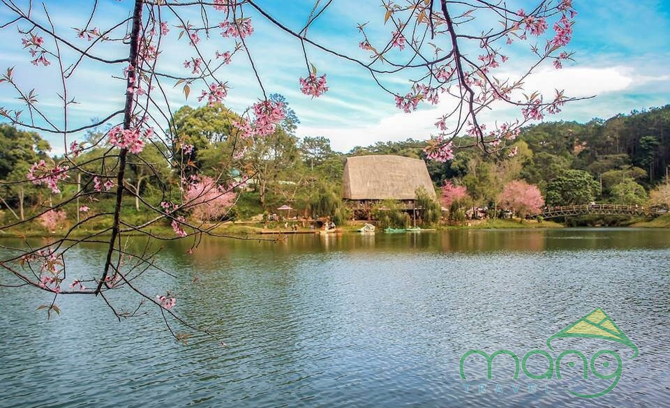 PLEIKU – KON TUM – MĂNG ĐEN – CỘT MỐC 3 BIÊN